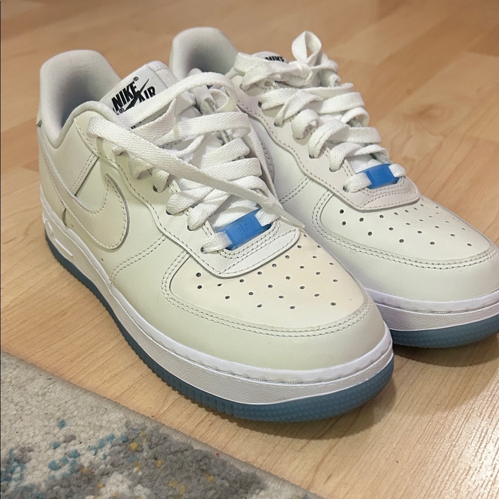 AF1 Low '07 LX UV Reactive 2021 Women's